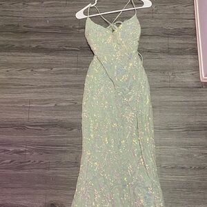 Windsor Light Green Floral Prom Dress